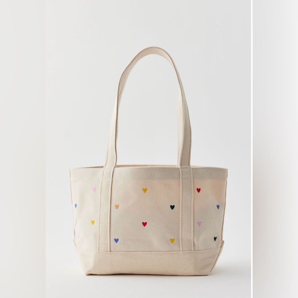 *RARE* Baggu Small Heavyweight Canvas Tote Bag in Embroidered Hearts